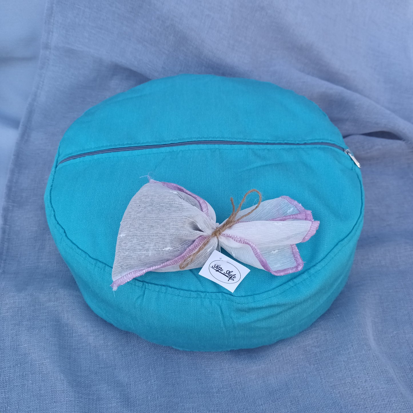Shije Shete Jastuk za meditaciju punjen heljdom (Ø 33cm)+ Gratis vrećica s lavandom